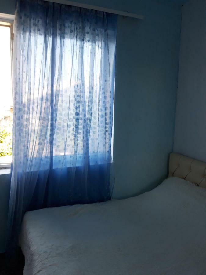 Sam'S Place, Tours With Sam Yerevan Exterior photo